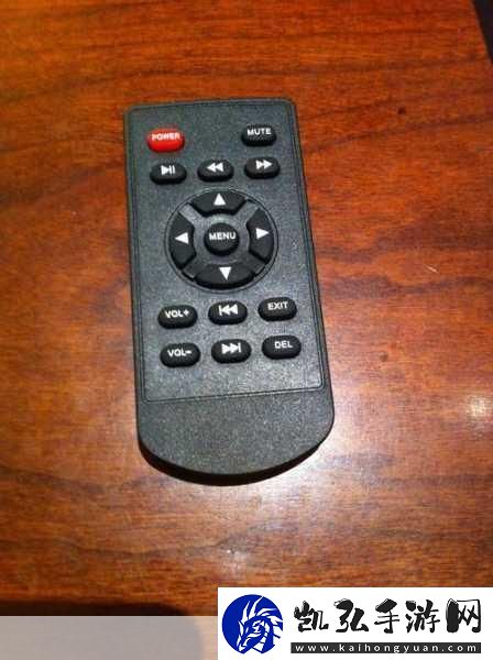 在教室捡到一个遥控器-教室角落的遥控器：开启学习新方式的钥匙
