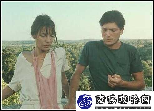 电影公交车的激情-HD-女同：别样情感的震撼演绎