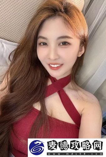爱与痛的博弈：暗交小拗女一区二区三区中的情感纠葛，令人无法自拔的复杂心情！