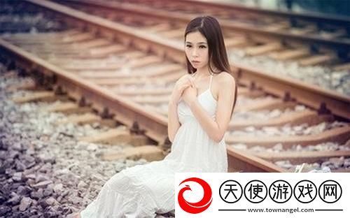 《三年片高清免费观看完整版》全程高能，惊爆你的眼球！网友：结局简直炸裂！