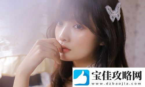 丰满的女邻居三级刷屏