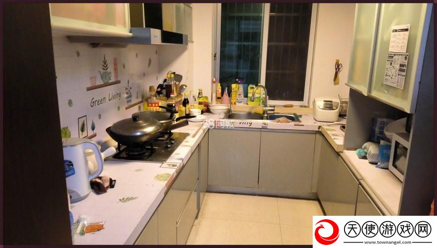 厨房春潮-网友：热闹背后是温馨的家庭故事
