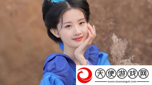 “动漫女被 c 扒衣服做小电影”成新风潮，网友讨论：创作与审查的“边界”该如何界定？