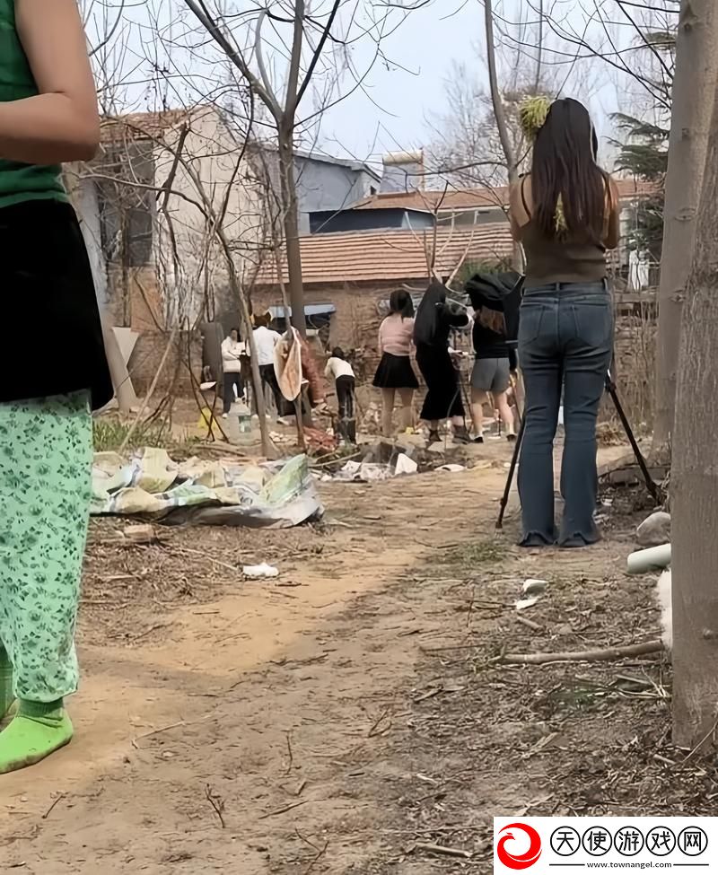 农村人乱弄一区二区-网友：不羁的生活展现真我风采